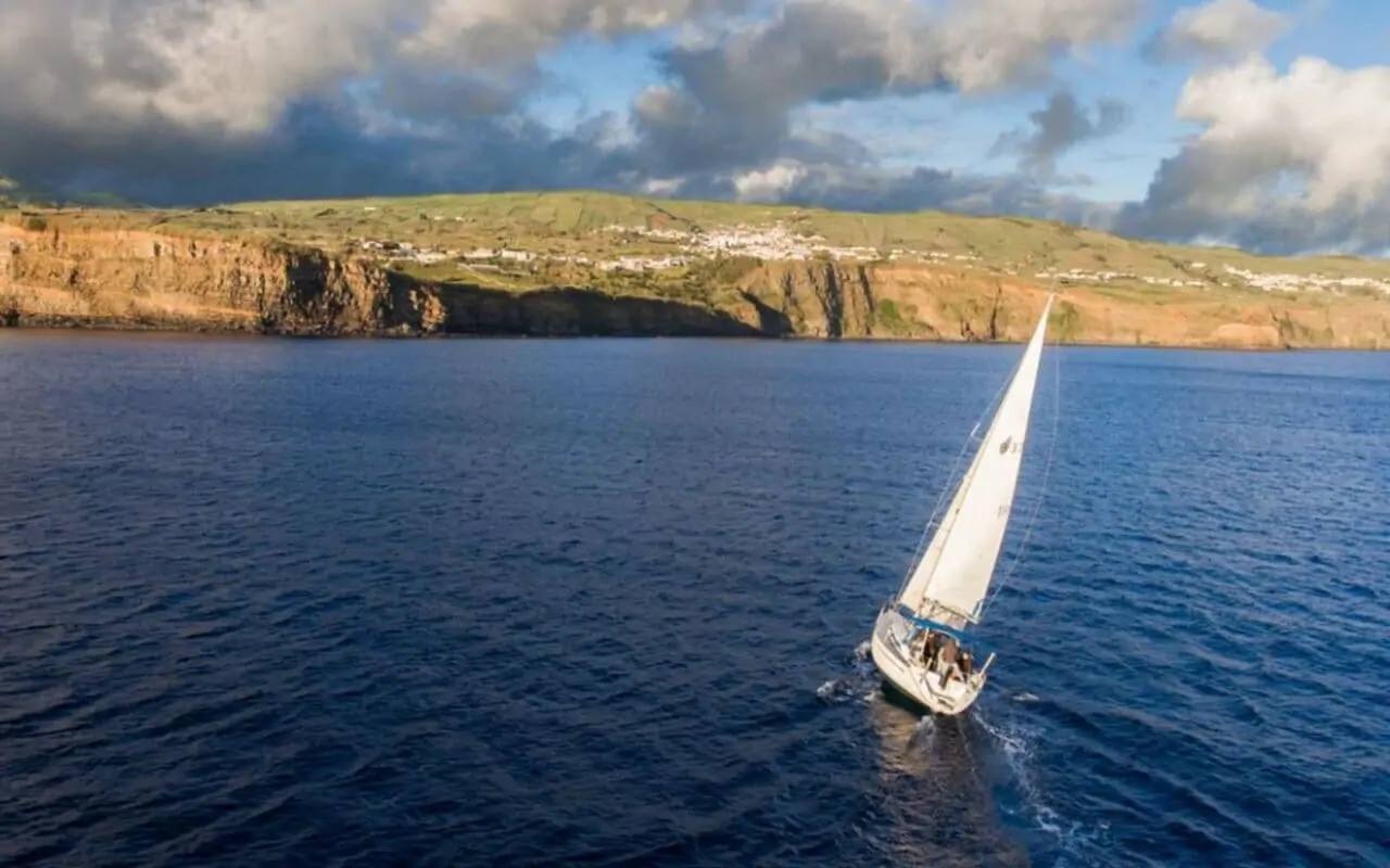 croisiere-acores-bateau-1280x800